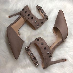 NIB Vince Camuto Ledana Studded Pumps